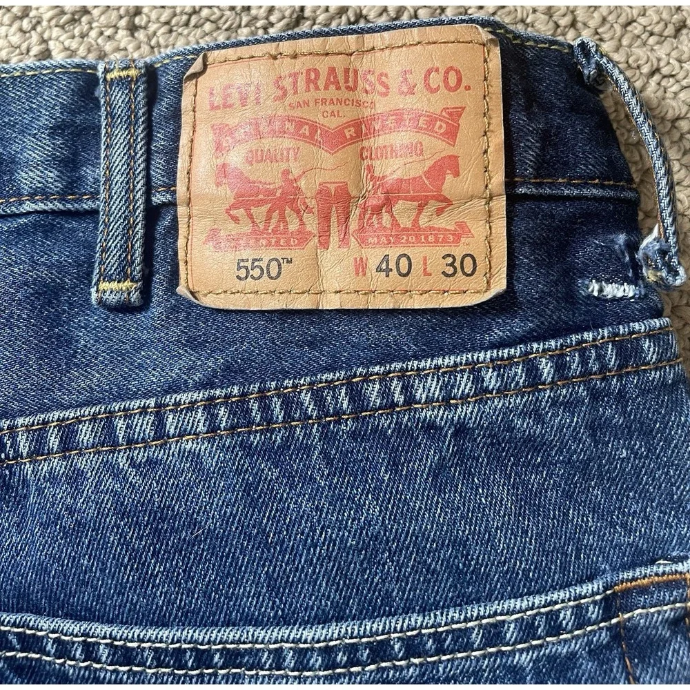 Levis 550 Jeans Mens 40x30 Blue Medium Wash Relaxed Fit Tapered Leg